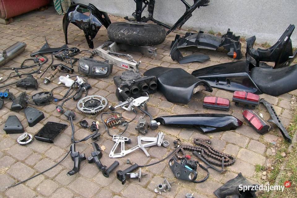yamaha fzs 600 fazerczasza lampa kanapa wydech sprzedam