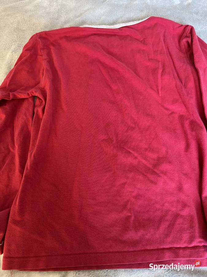 Czerwona bluzka koszulka z długi rękawem