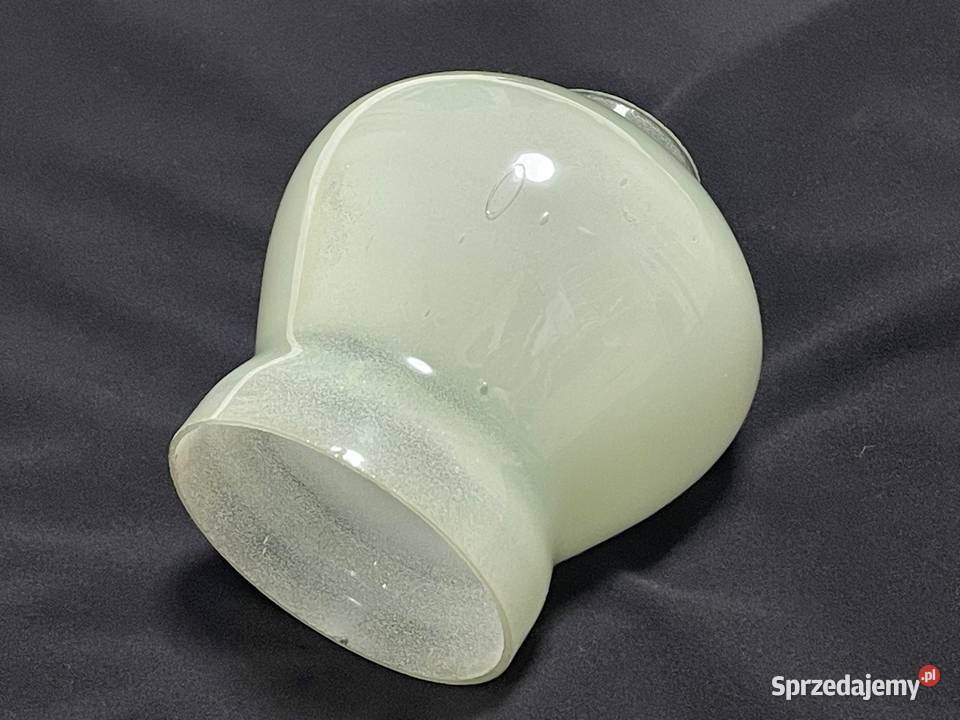 PRL klosz lampy szklany mały mleczny Kołobrzeg