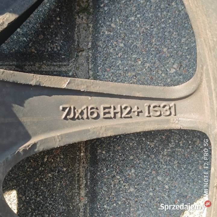 Sprzedam dobrze utrzymane felgi do BMW Średnica 16" Pobiedziska