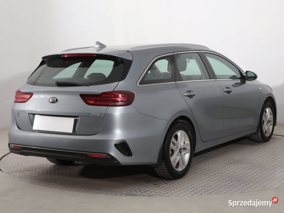 Kia Ceed 16 CRDi MHEV światła do jazdy dziennej Zabrze