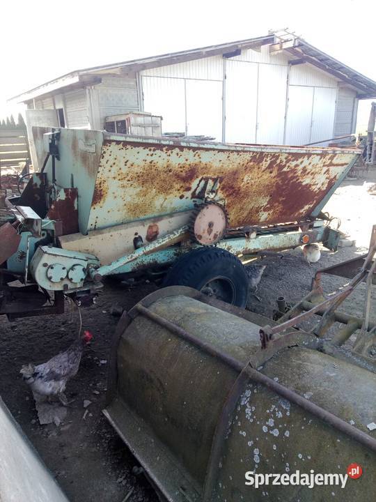 Rozsiewacz wapna Rcw Piast Cyców