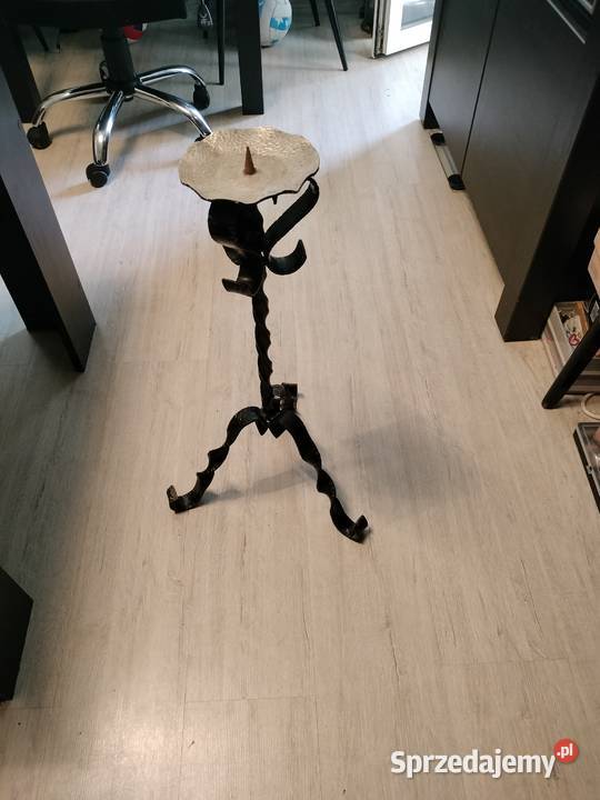 Stary Kuty świecznik metalowy 63 Choszczno