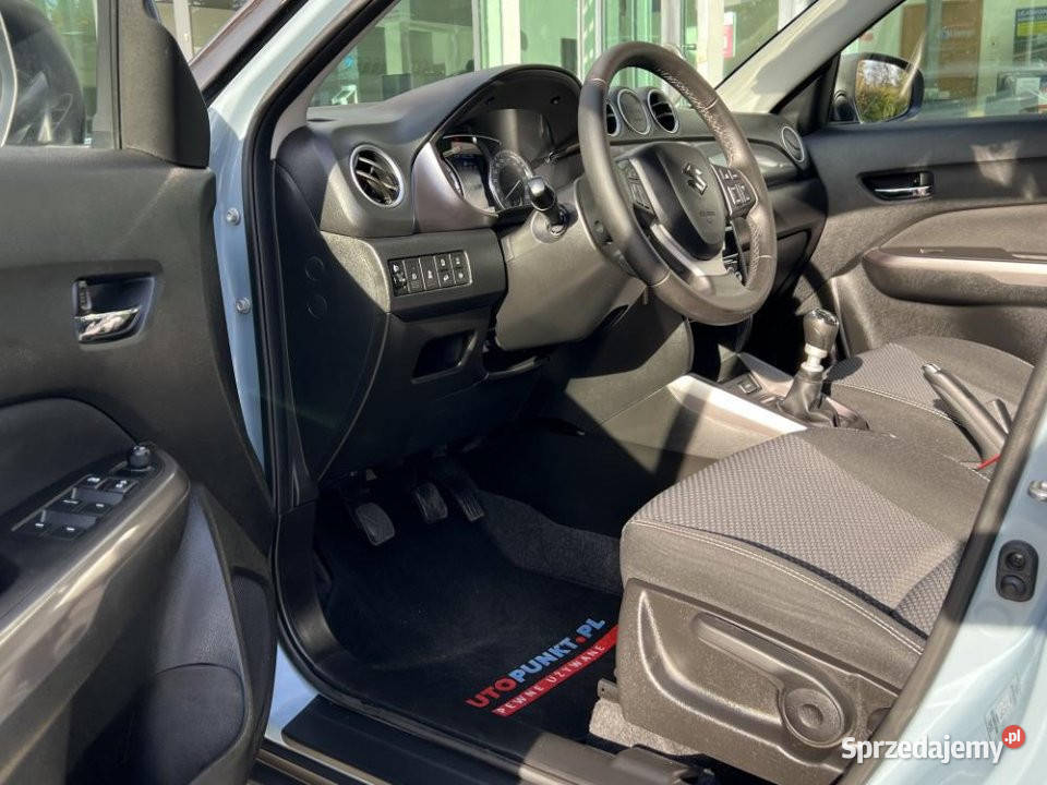 SUZUKI Vitara 2019r Gwarancja Krajowy IWŁ ASO Rok produkcji 2019 Suzuki śląskie Chorzów