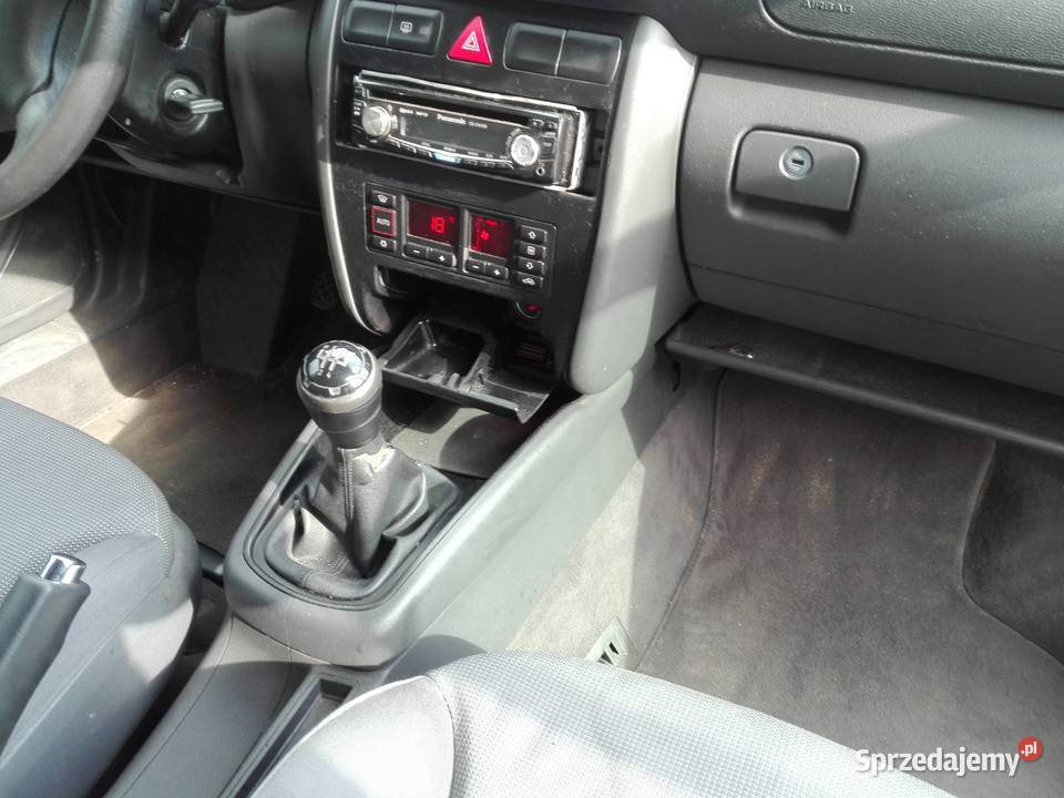 Audi A3 16 bg 99r uszkodzony Starachowice