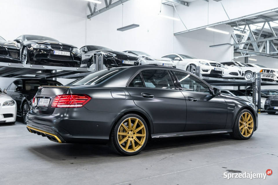 Mercedes E 63 AMG Performance Studio Special 525KM Węgrzce