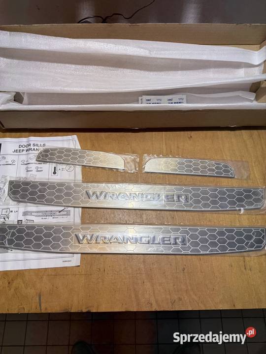 Jeep Wrangler JL nakładki progowe pomorskie Słupsk