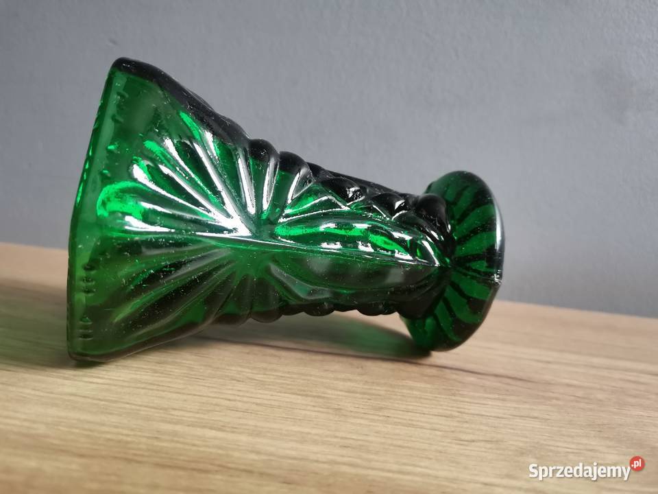 Stary zielony wazon na konwalie huta Ząbkowice Katowice