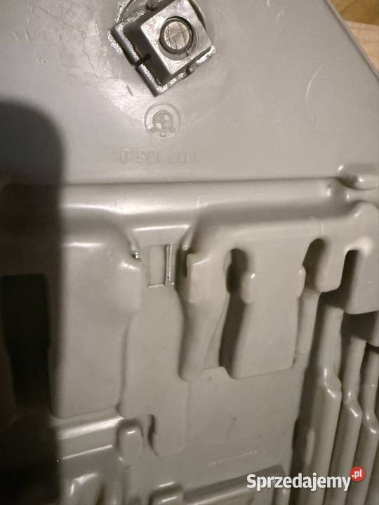 Skrzynka na narzędzia BMW e21 323 e24 Motoryzacja śląskie Mszana