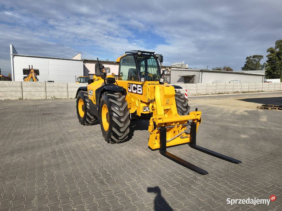 ŁADOWARKA TELESKOPOWA JCB 56080 6 TON UDŹWIGU 7275h wielkopolskie