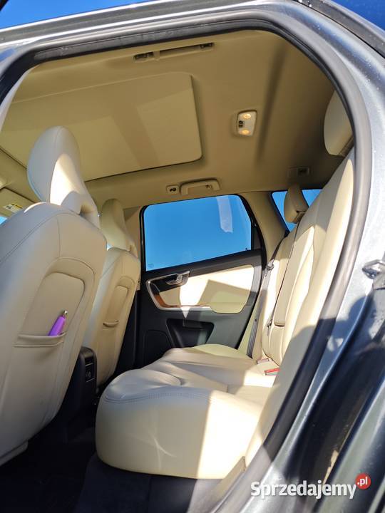 Okazja Bezwypadkowe Volvo XC60 2017 2lata w 1969cm3 Grudusk
