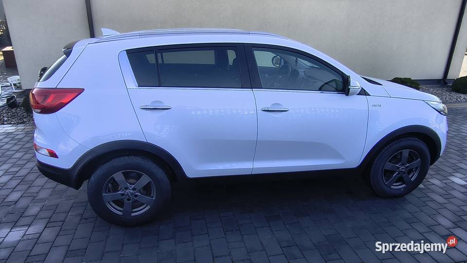 Kia SPORTAGE 20 CRDi BOGATA WERSJA WYPOSAŻENIA światła LED sprzedam