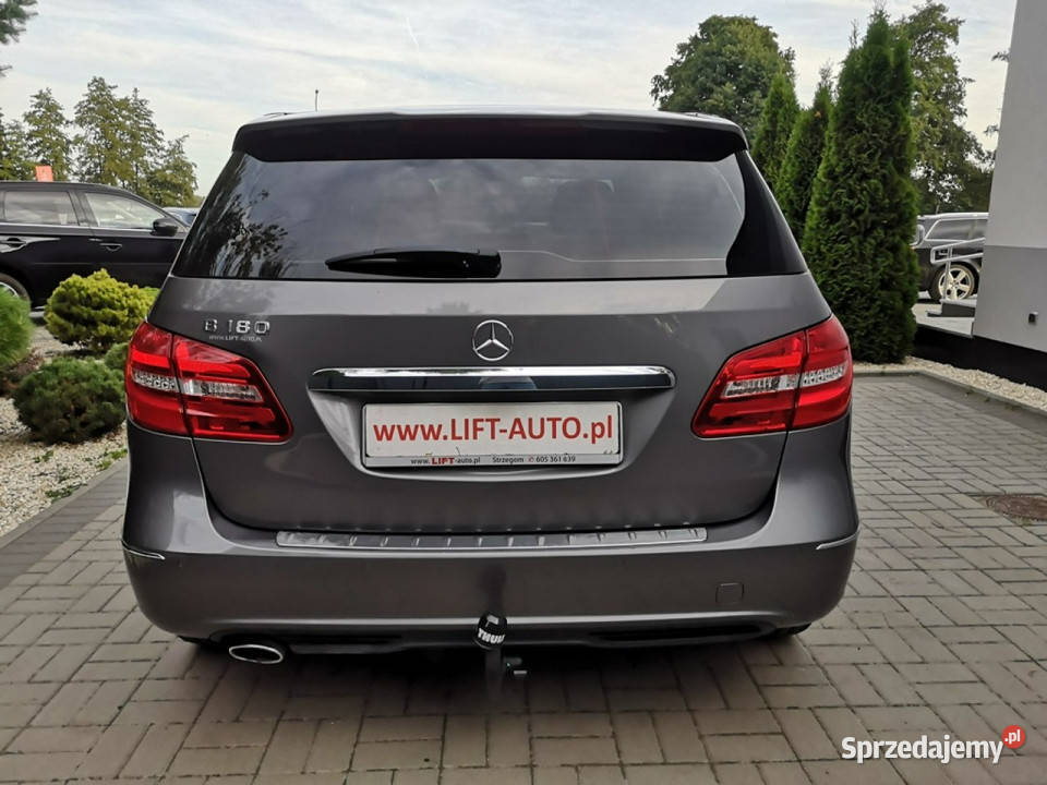 Mercedes B 180 16 16v 122 Klimatronik Navi Alu Rok produkcji 2012