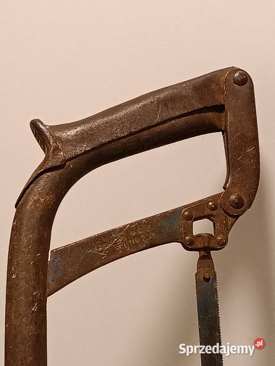 Stara syg metalowa piłka do cięcia