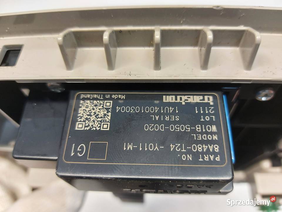 Honda HRV III eHEV 2022r LAMPKA PODSUFITKI