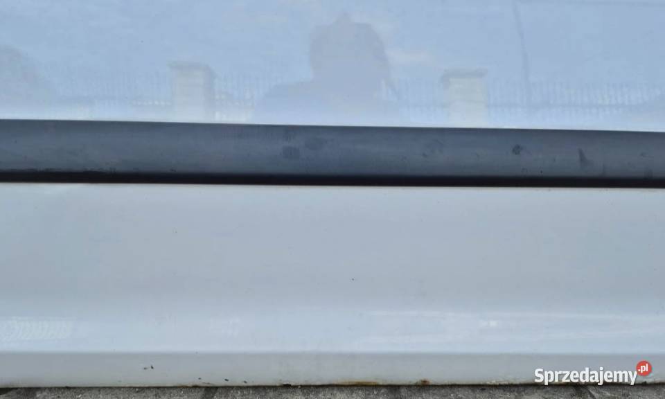 3D DRZWI PRZÓD PRAWY OPEL CORSA D WERSJA 3Y osobowe świętokrzyskie Działoszyce