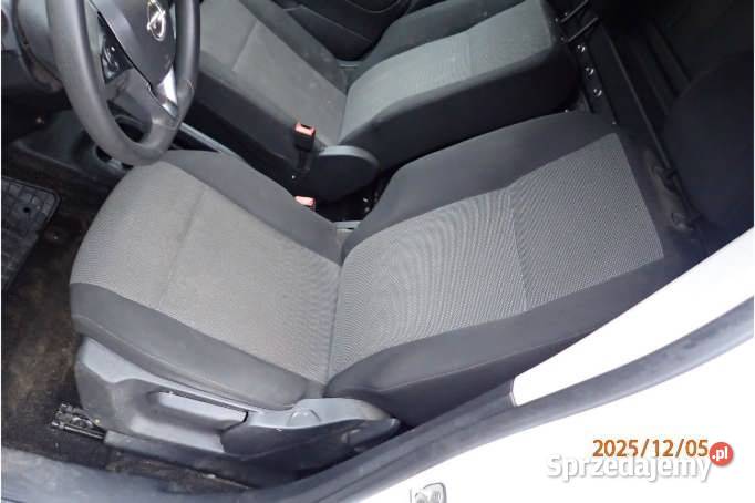 OPEL COMBO 2019 156000 ccm 99 Warszawa