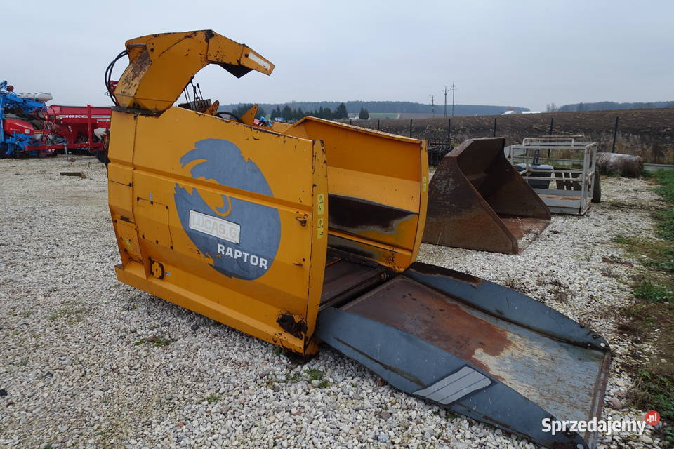 Scielarkasłomy do ciągnika Lucas nieuszkodzony Pozostałe sprzedam