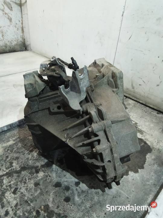 i102 SKRZYNIA BIEGÓW MANUAL ASTRA J 20 A20DTH