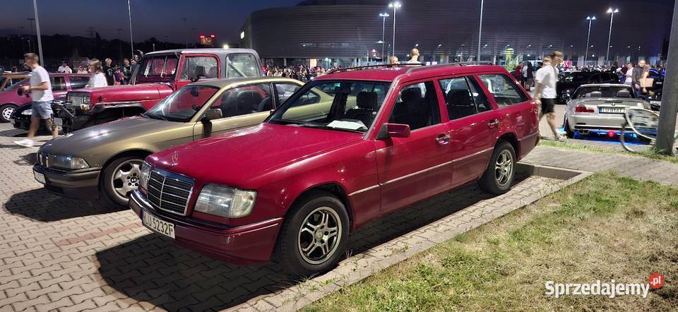 Mercedes Benz w124 e220 stan kolekcjonerski elektryczne lusterka W124 Lublin sprzedam