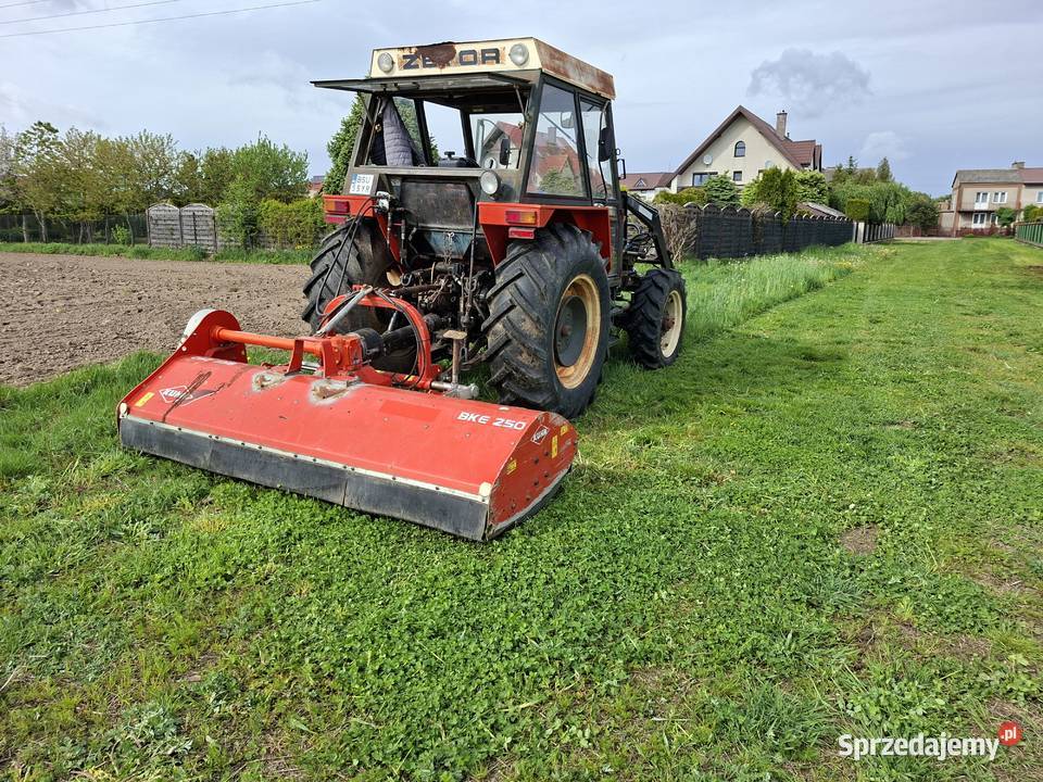 Kosiarka mulczer koszenie działek nieużytków Pielęgnacja ogrodów i trawników podlaskie