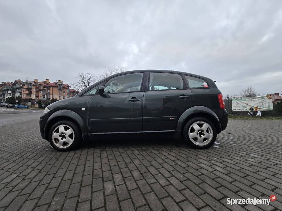 Audi A2 14 benzyna Climatronic Kameleon garażowany pomorskie
