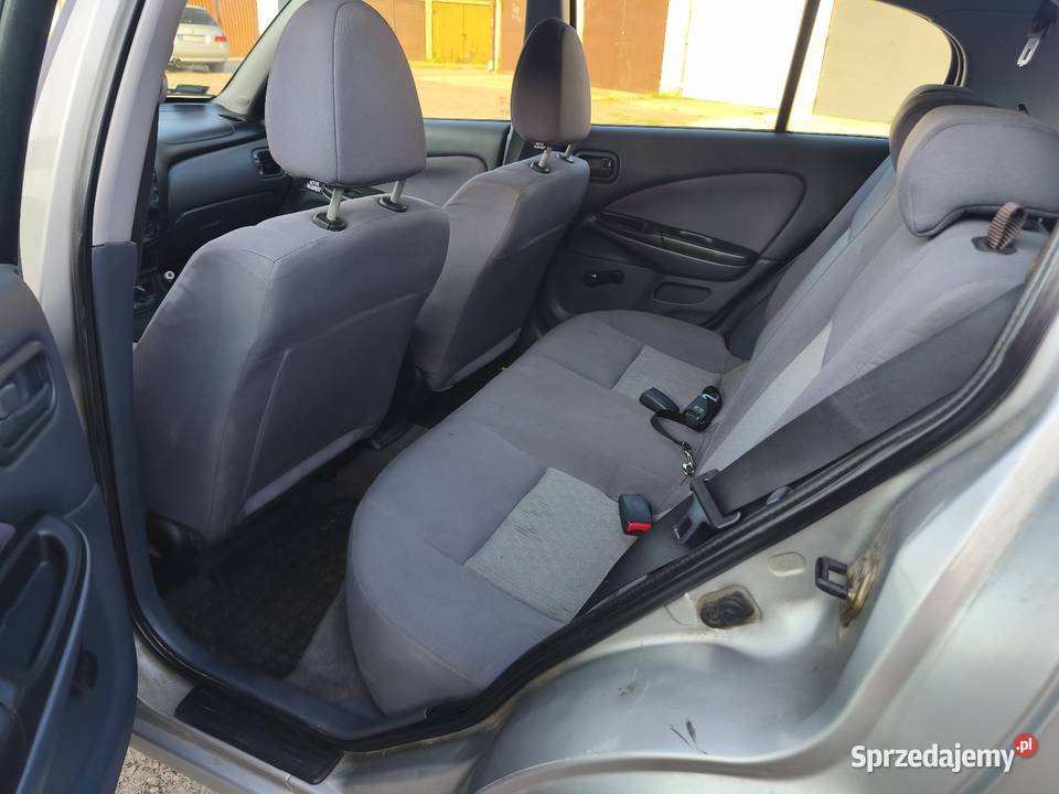 Nissan Almera 18 benzyna sprawna klimatyzacja Rok produkcji 2004 Łuków