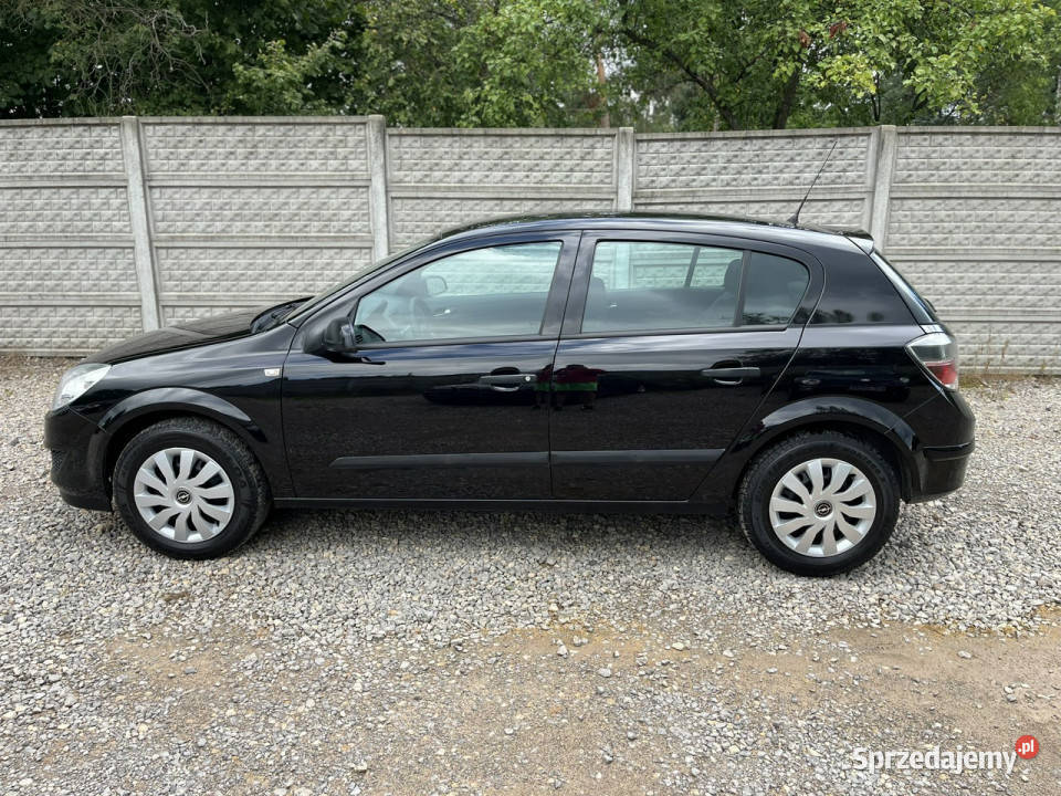 Opel Astra 16 1WŁ Klima El szyby BEZ KOROZJI 116KM Częstochowa