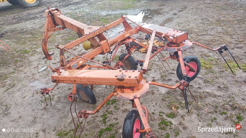 Przewracarka Fella przetrząsarka Claas karuzela