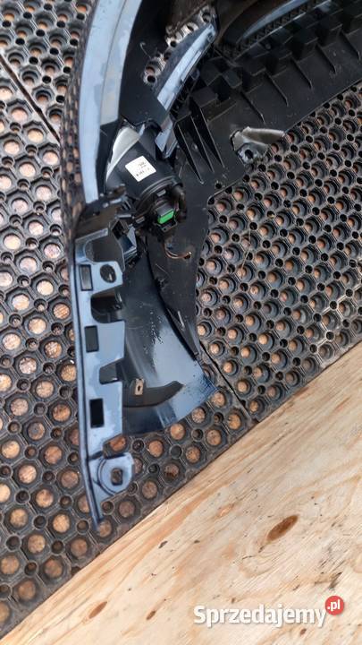 AUDI A3 8P LIFT ZDERZAK PRZÓD LZ5J HALOGEN osobowe Zbierkowo
