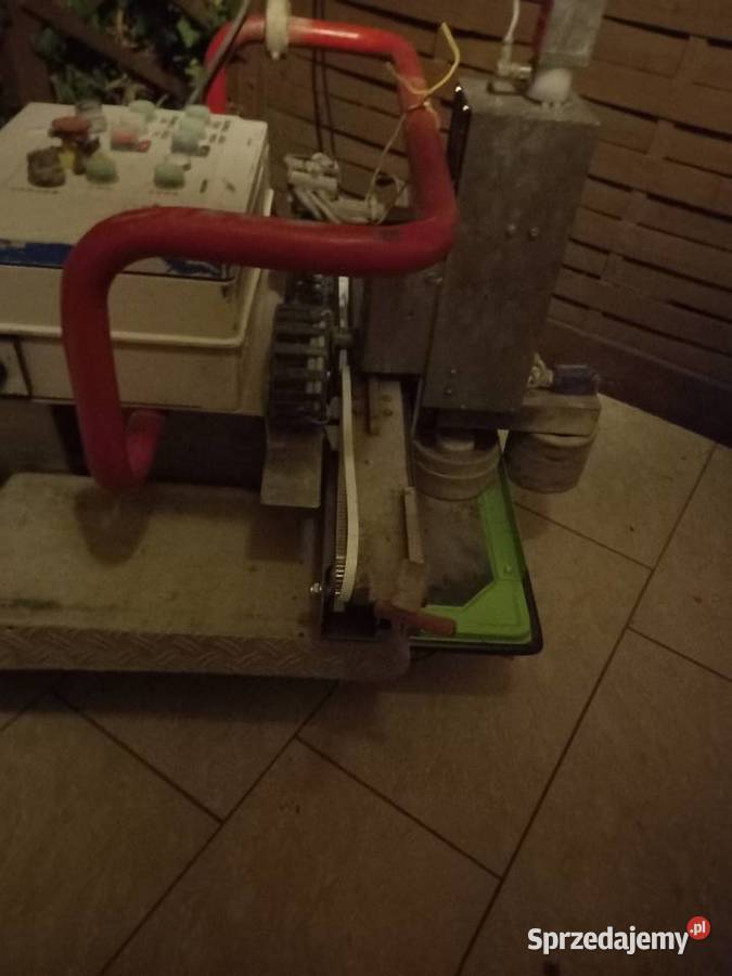 Maszyna robót CŁAPA do posadzek Luboń