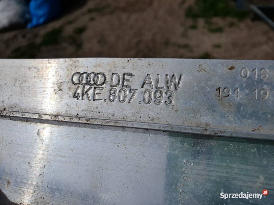 AUDI ETRON 4KE BELKA ZDERZAKA PRZÓD PRZEDNIA