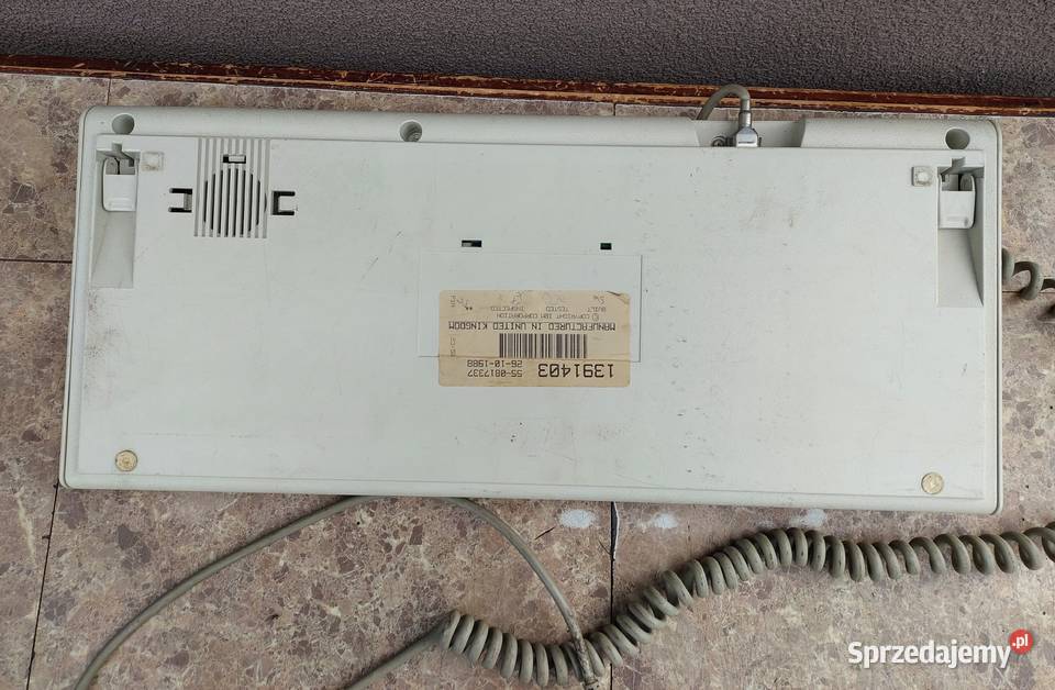 Stara klawiatura do komputera IBM 1391403 z 1988 sprzedam