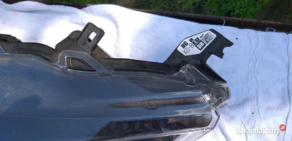 LAMPA PRZÓD PRZEDNIA PRAWA TOYOTA YARIS IV 4 Oświetlenie mazowieckie Nowy Dwór Mazowiecki
