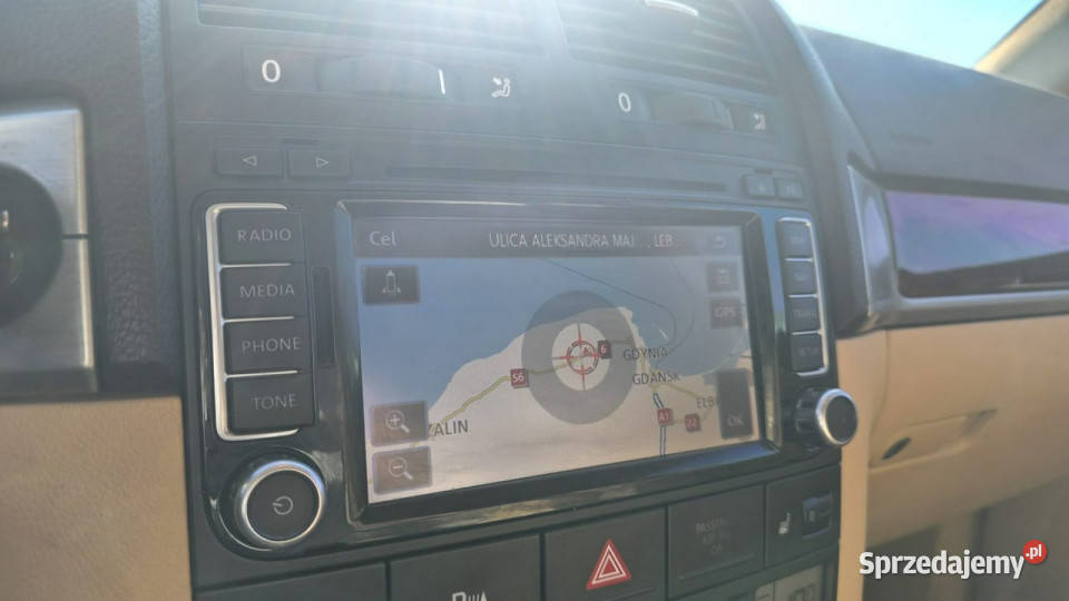 Volkswagen Touareg 4X4 automat super stan mały podgrzewane fotele