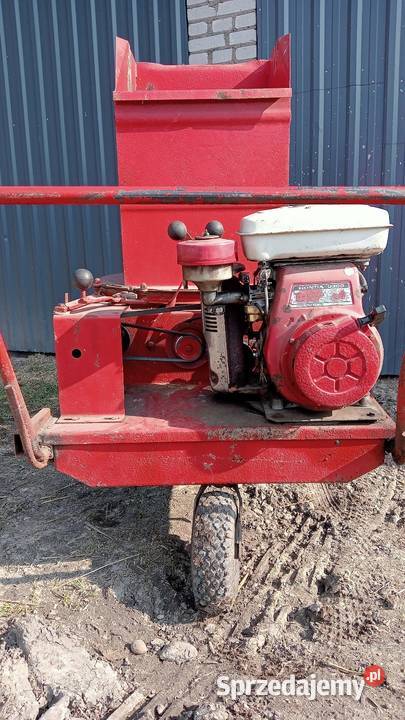 Ścielarka sieczkarnia paszowóz rozdrabniacz Sochaczew sprzedam