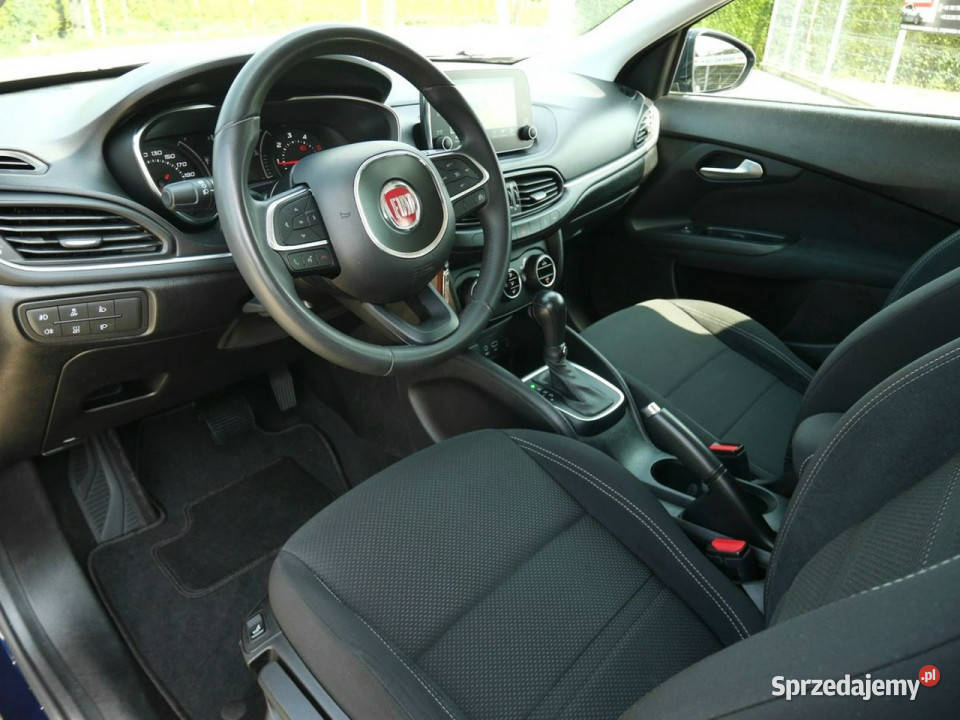 Fiat Tipo 16MJ 120 Eu6 Kombi Lounge Automat DCT 1598cm3 śląskie Goczałkowice-Zdrój