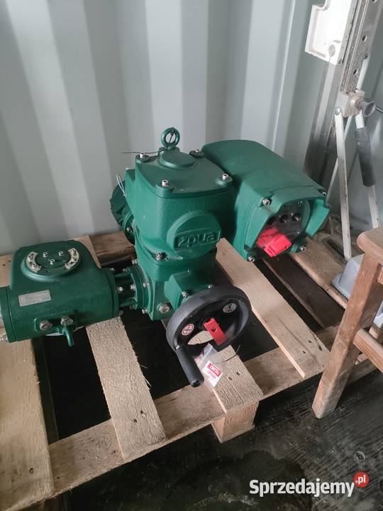 Sprzedam zawór hydraulicznysiłownik ze Świecie sprzedam
