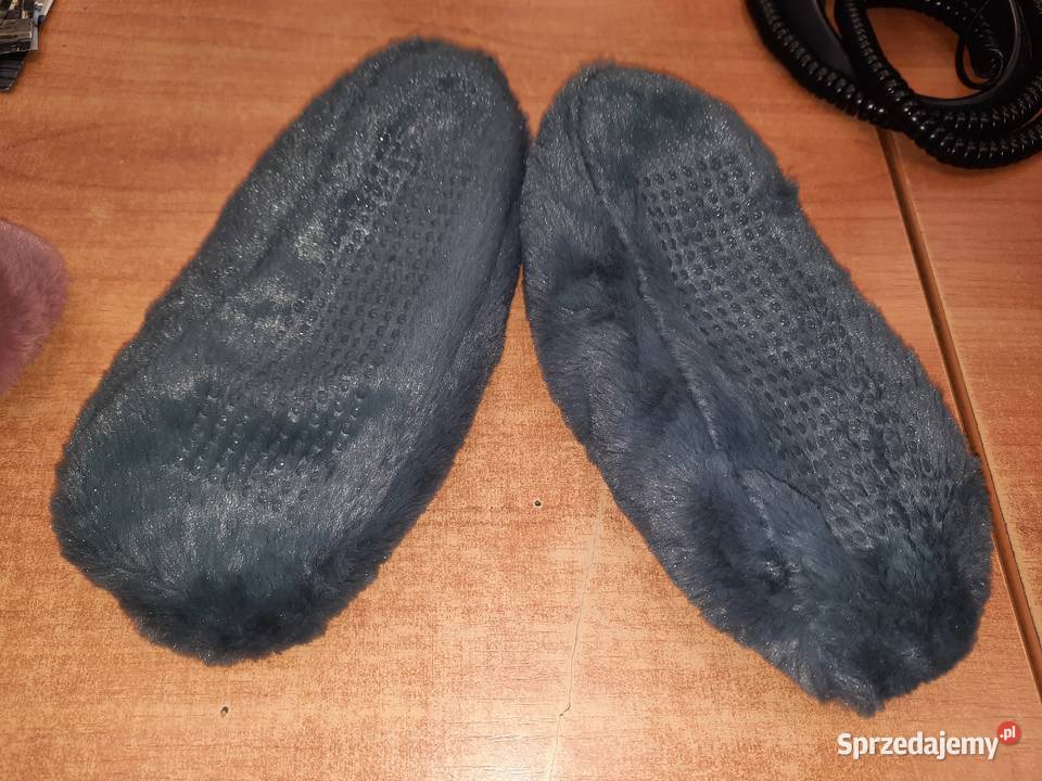 Kapcie futrzane 3638 3941 Dębica