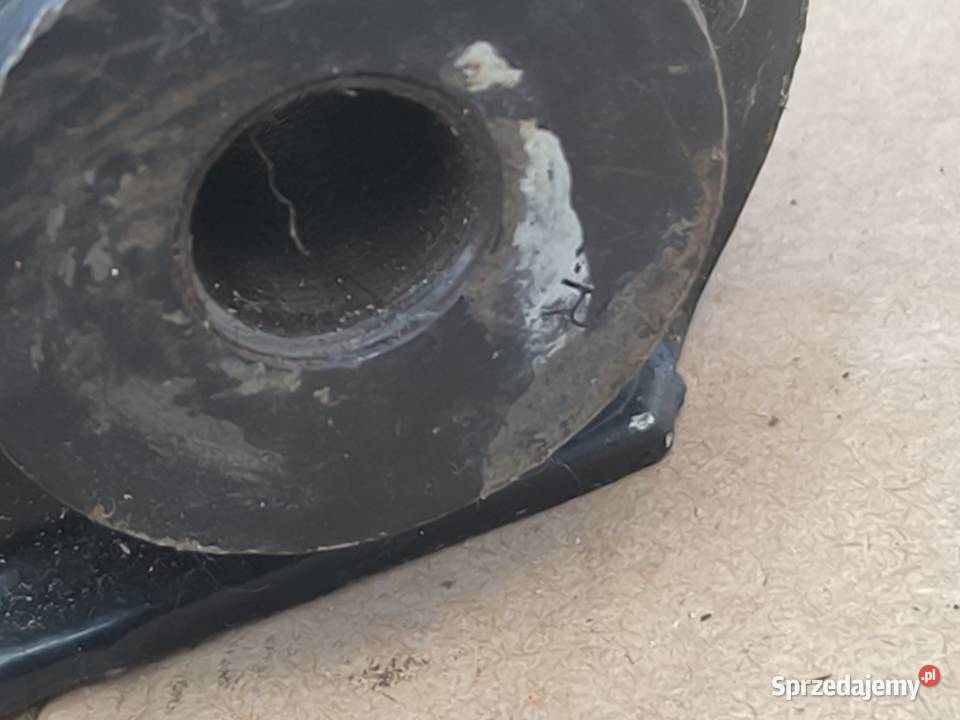 Fiat 125p FSO wahacz prawy góra wahacz Stalowa Wola