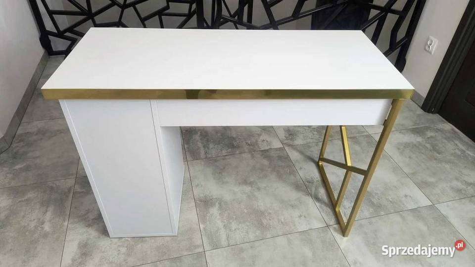 Biurko kosmetyczne manicure z lustrem fazowanym Biurka Sierakowice