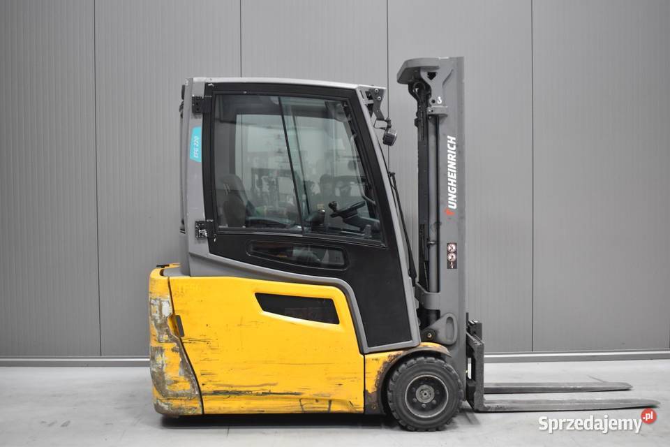 Wózek widłowy JUNGHEINRICH EFG 220 2000 udzwigu Czechy