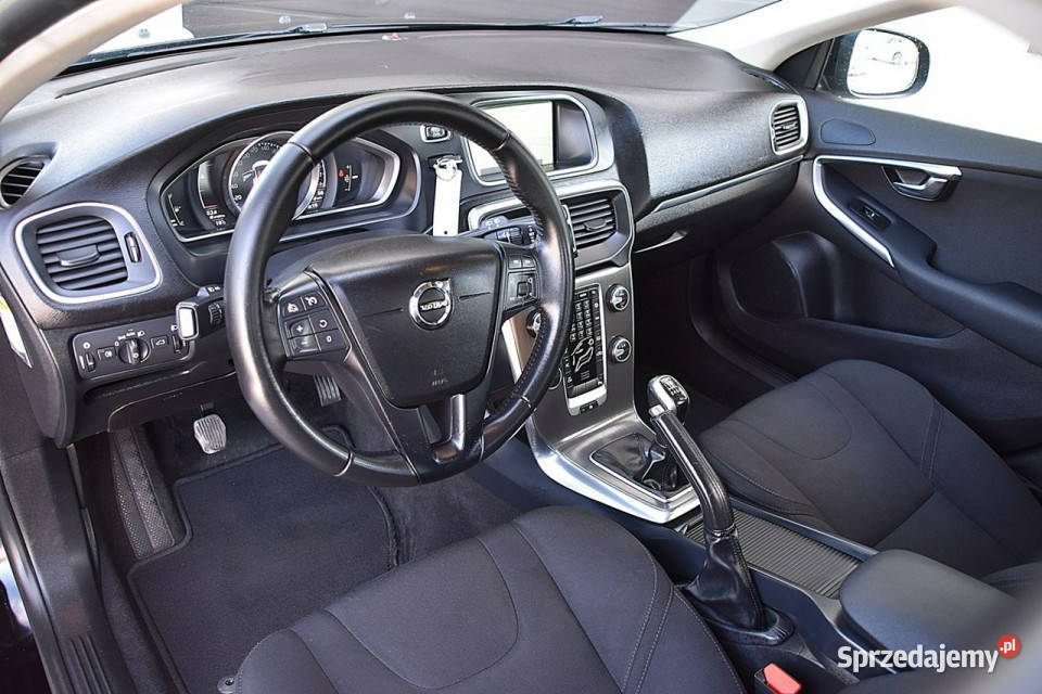 Volvo V40 20D2 120 Alu 17 Led Navi Gwarancja II Nowe Kucice