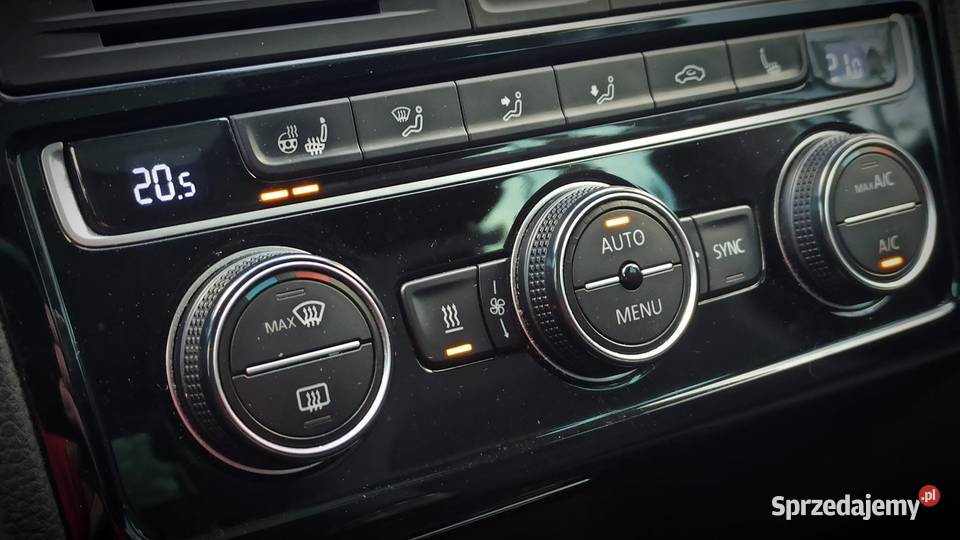 VW Golf 7 Sportsvan 20 tdi 150 Rumia