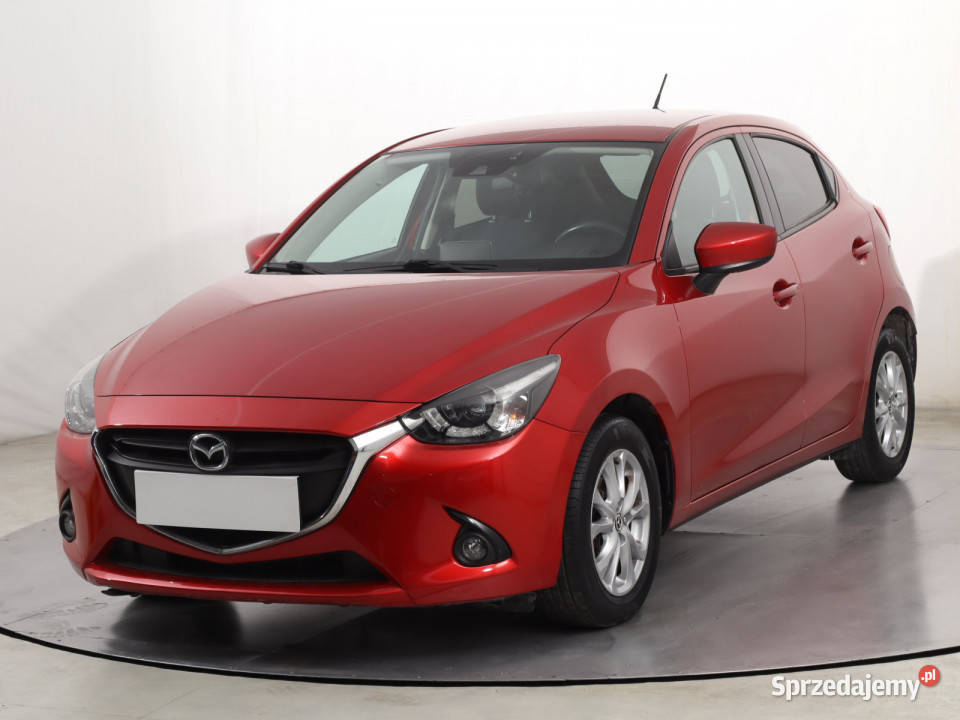 Mazda 2 15 16V światła przeciwmgielne