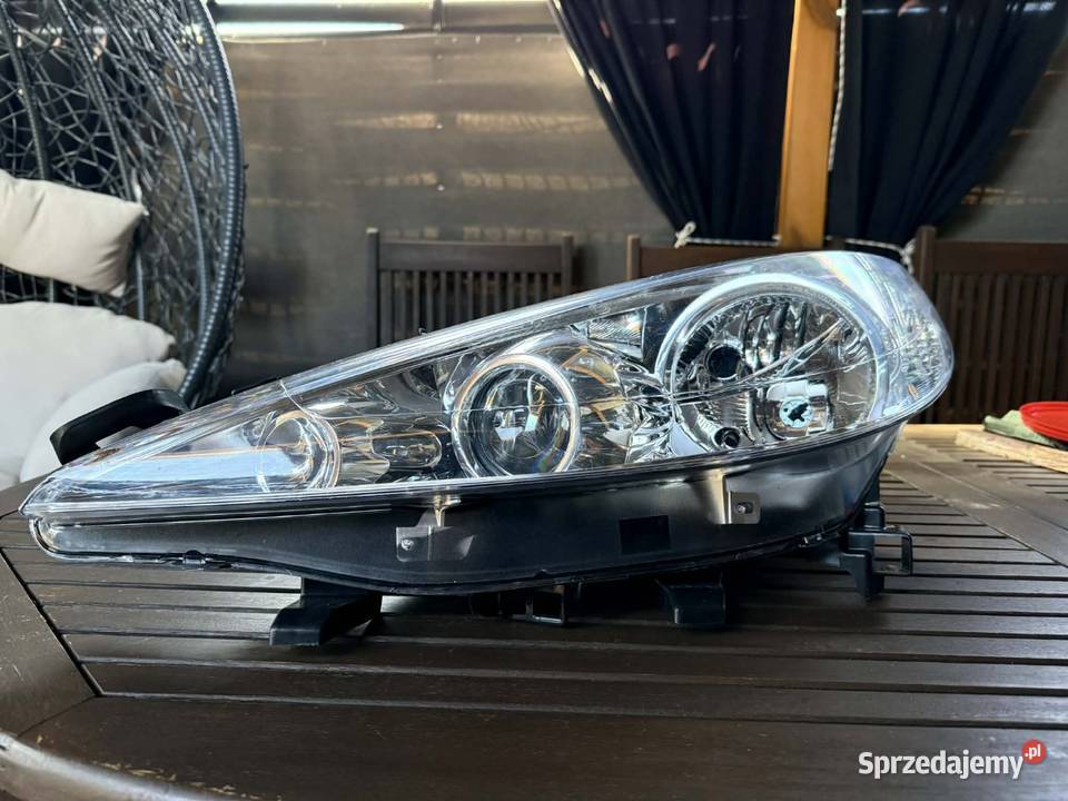 Lampa przednia peugeot 207 Czarnków