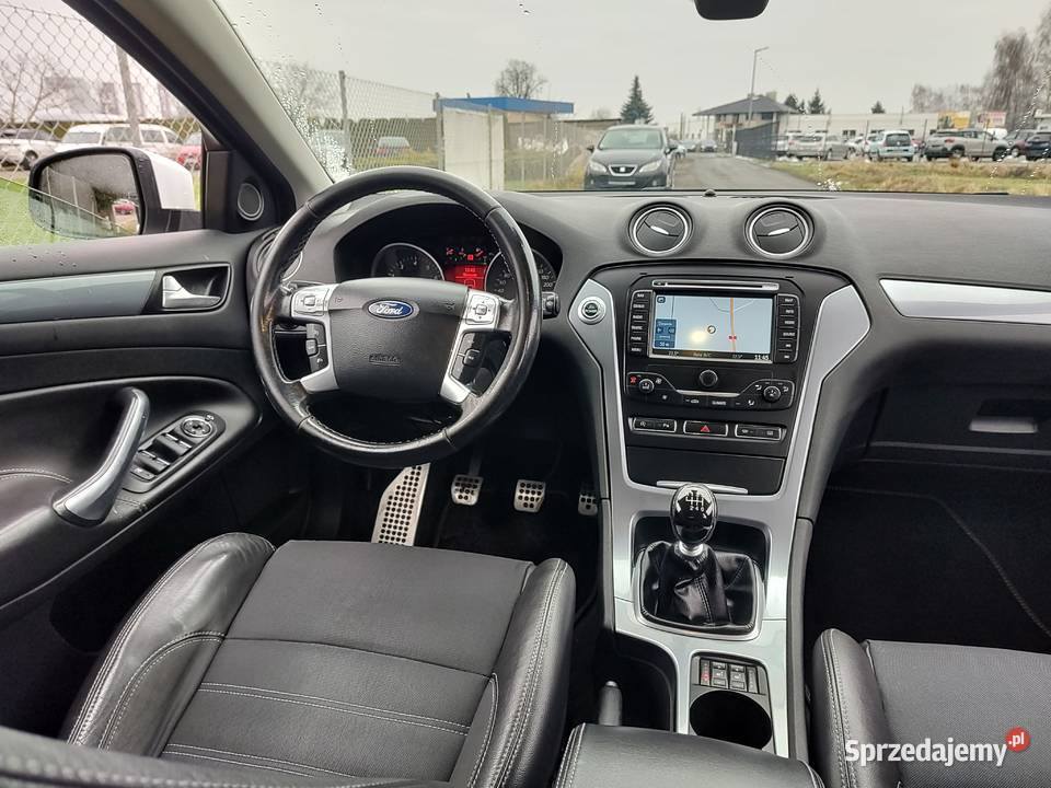 FORD MONDEO 16 BENZYNA