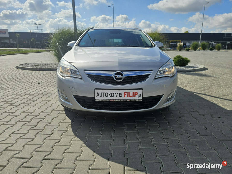 Opel Astra 14 100 Klima ElektrykaParktronik J nieuszkodzony sprzedam