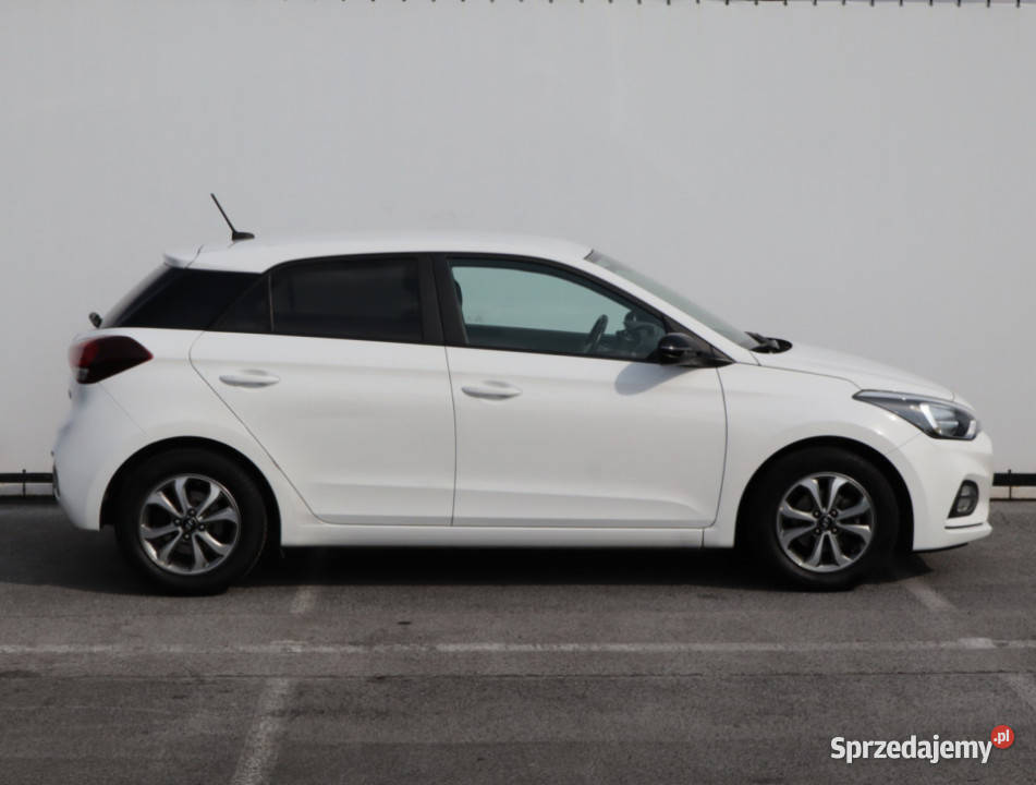 Hyundai i20 12 bluetooth