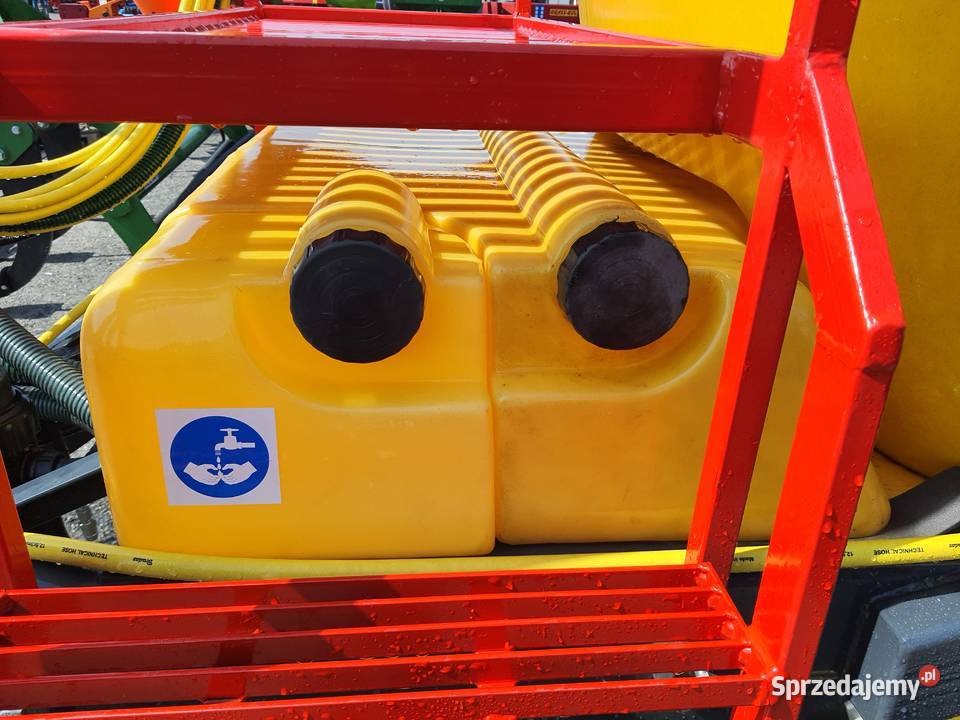 Opryskiwacz ciągany 3000l18m Renal Miechów sprzedam